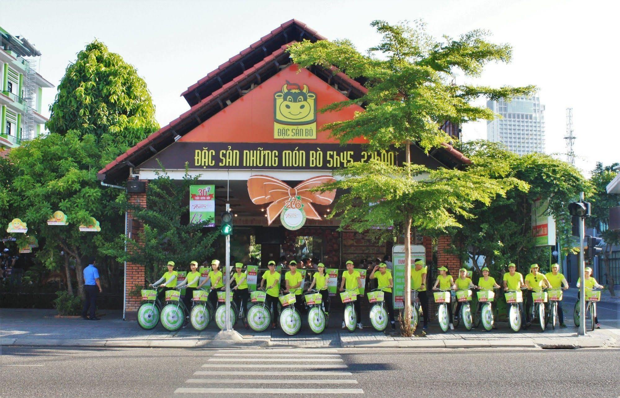 Ngoi Nha Xanh Hotel Da Nang Exterior foto